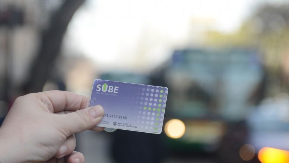 Vuelve a aumentar el colectivo y el tren en AMBA: ¿Cuánto cuesta el boleto mínimo?
