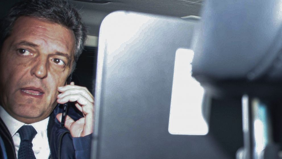 Massa asume el martes y avanzan los cambios en el gabinete