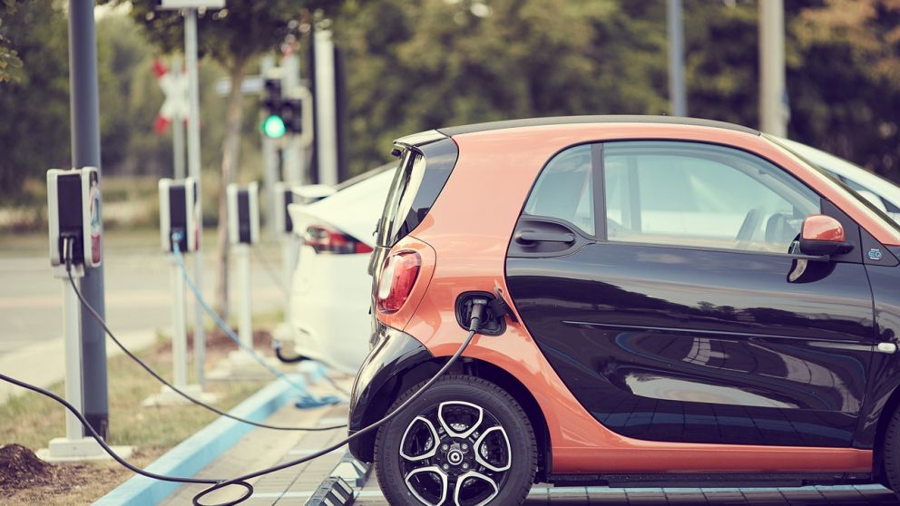 La venta de autos híbridos y eléctricos creció 28 por ciento