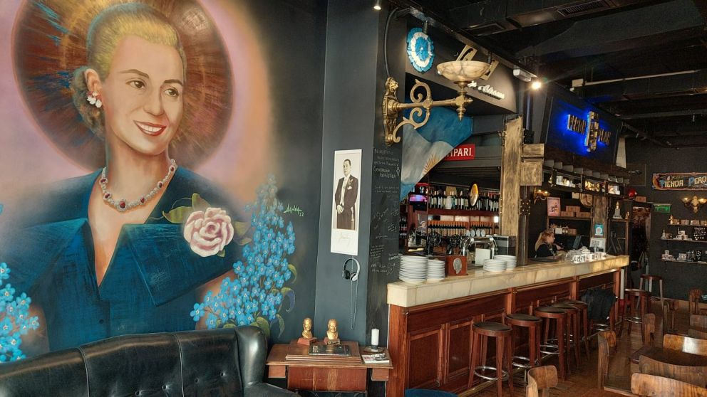 Perón Perón San Telmo, rinde homenaje a Evita