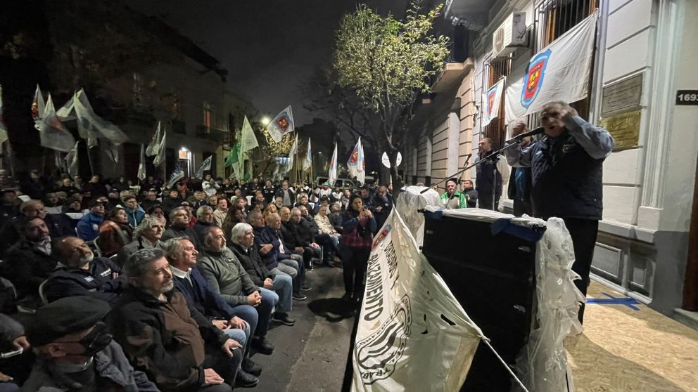 El legado de Evita por la patria hay que asumirlo dijo Schmid