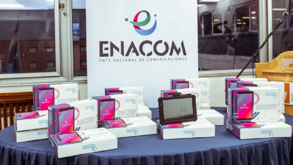 Tablets del programa Conectando con Vos 2022