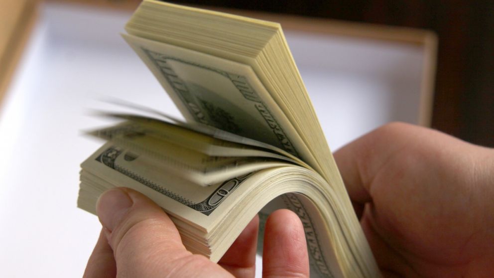 Dólar turista: nuevas medidas para extranjeros