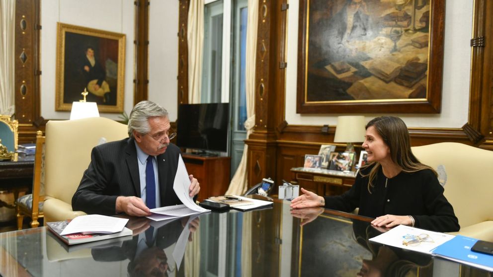 Alberto indic� que tom� la decisi�n de extender la moratoria "hasta que el Congreso sancione una nueva ley".