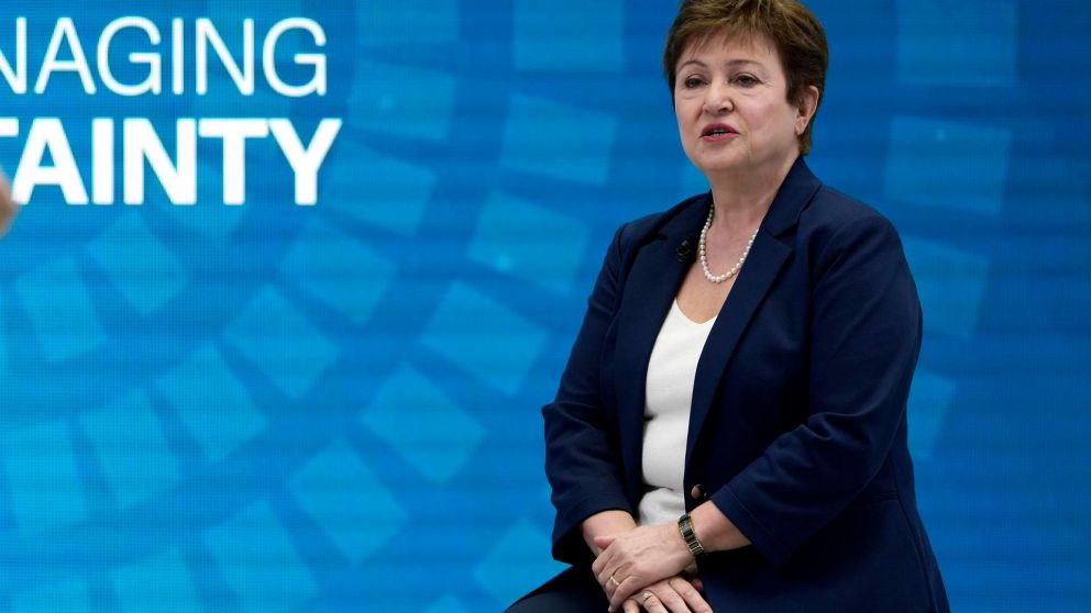 Georgieva antició que "los países con altos niveles de deuda y un espacio político limitado" tendrán dificultades