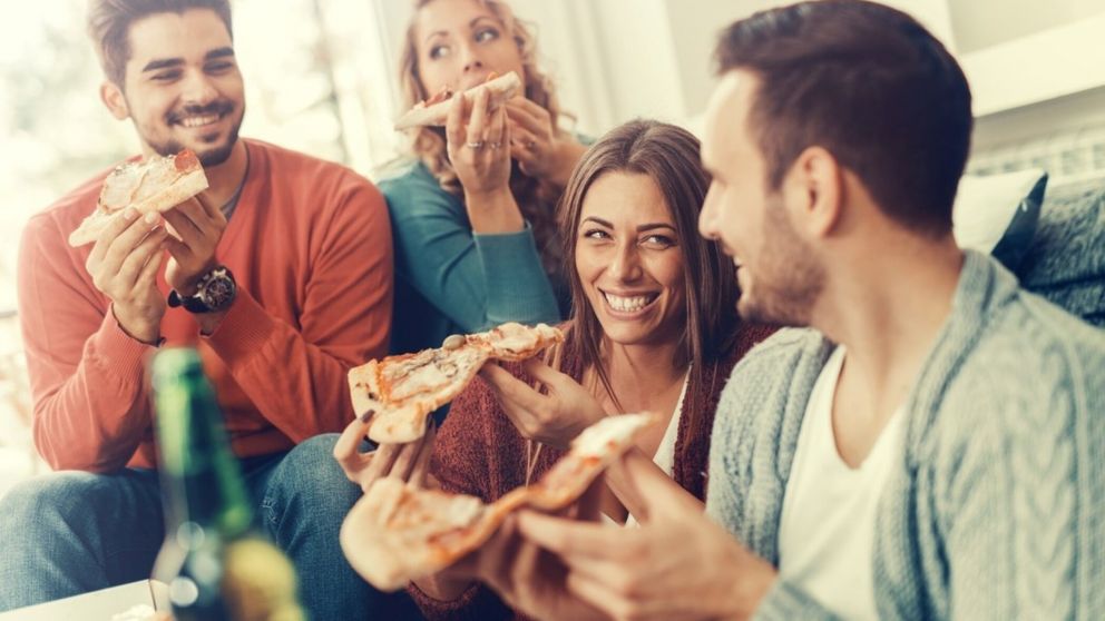 Día del amigo: la mayoría eligirá pizza para celebrar