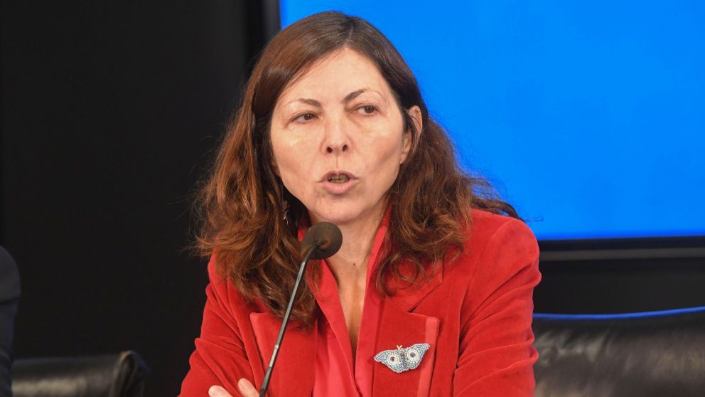 Batakis viajará a Estados Unidos para reafirmar su compromiso con el FMI