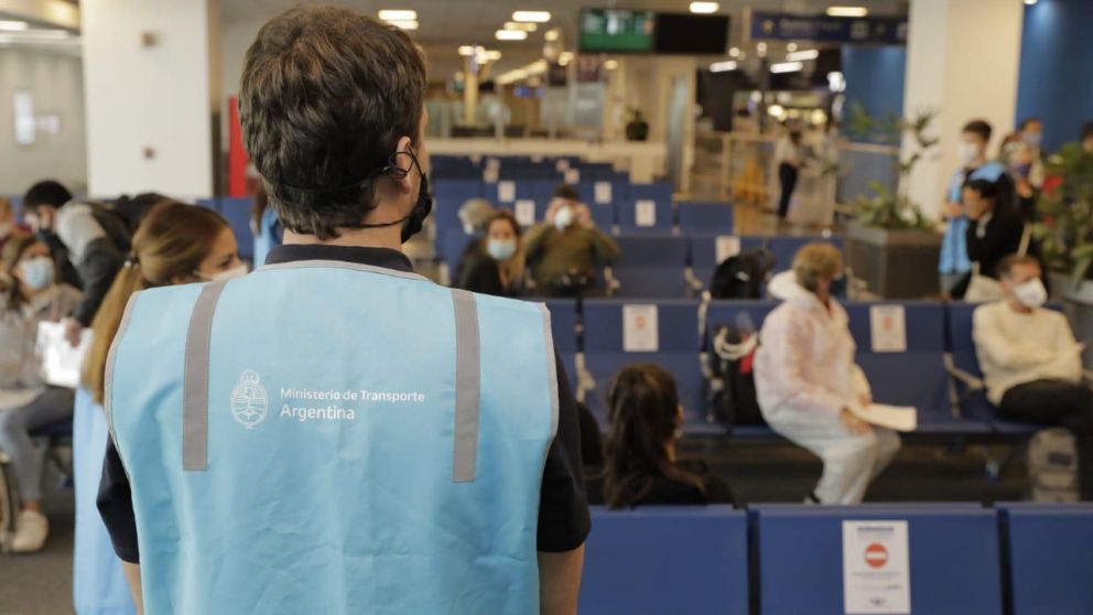 Las demoras se extenderán hasta pasadas las 14 por el denominado "efecto dominó"