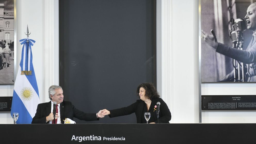 Fernández: "El Gobierno está dispuesto a dar pelea para que la gente no tenga que resignar derechos"