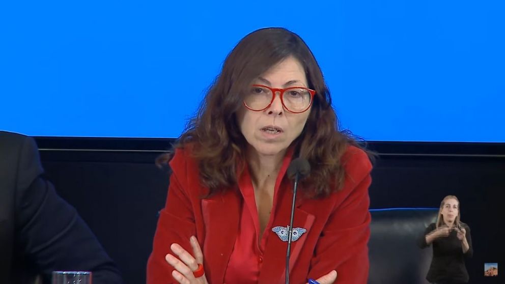 La ministra confirmó la fecha de inscripción esta mañana