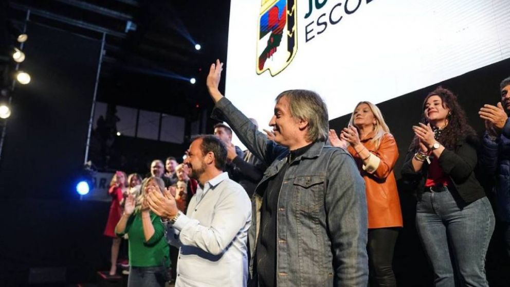 Máximo apuntó contra los que "se abrazaron a Guzmán" y cuestionaron a Cristina