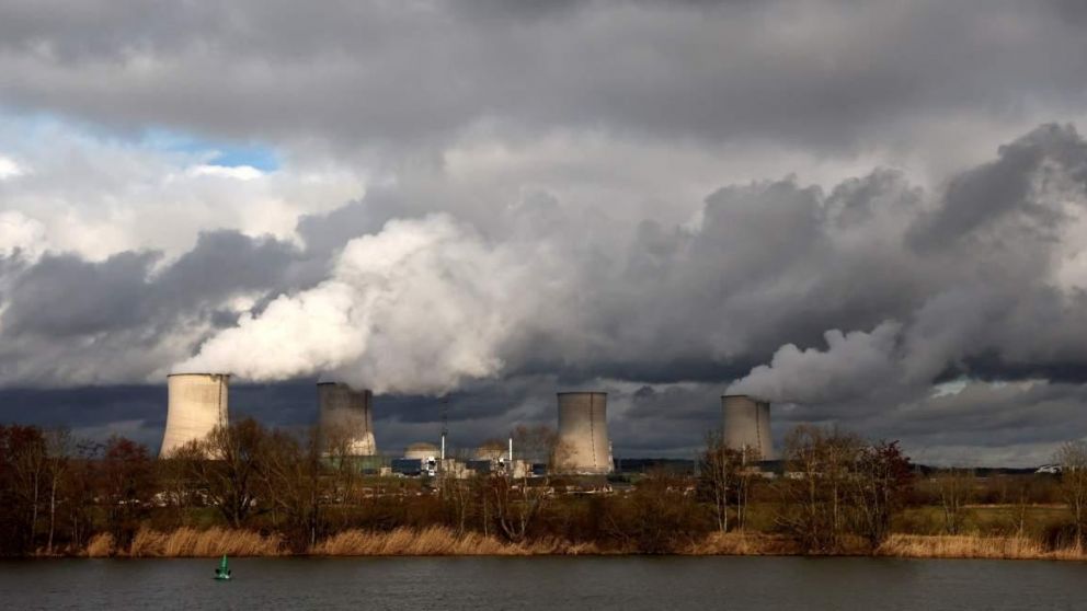 Además de la nacionalización de EDF, Francia está explorando todas las vías para asegurar su capacidad energética