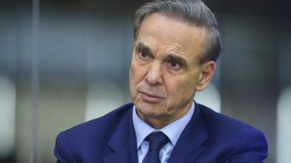 Pichetto, sobre Guzm�n: "Lleg� al ministerio sin haber administrado ni una sociedad de fomento"