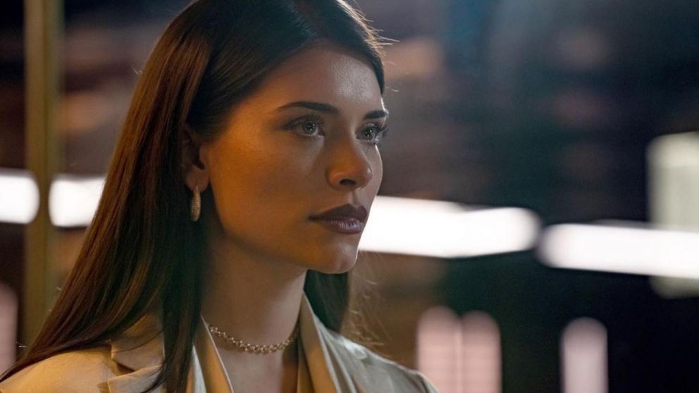 Eva de Dominici brilla en "The Cleaning Lady", de Fox TV.