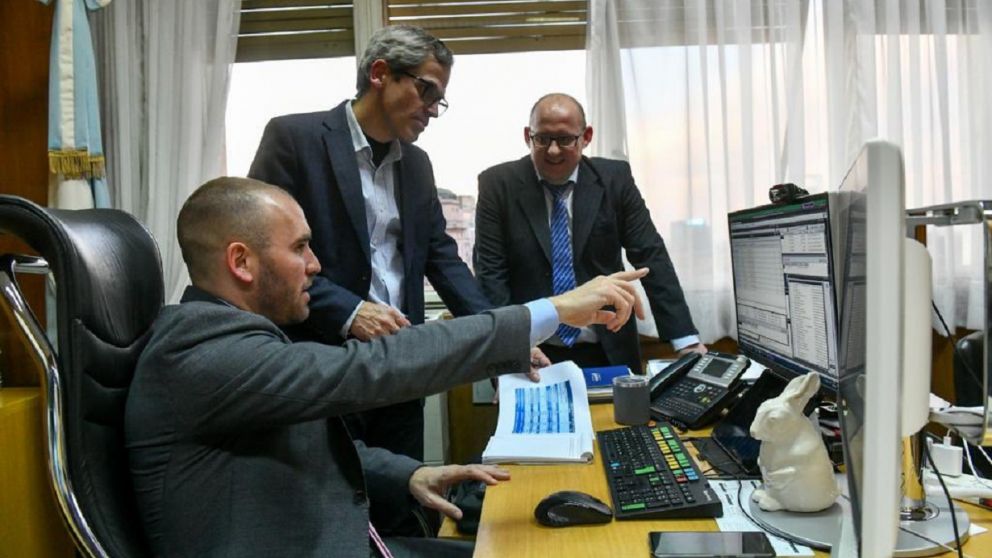 Guzm�n, en la �ltima acci�n ejecutiva, cuando refinanci� el ultimo tramo de la deuda en pesos 