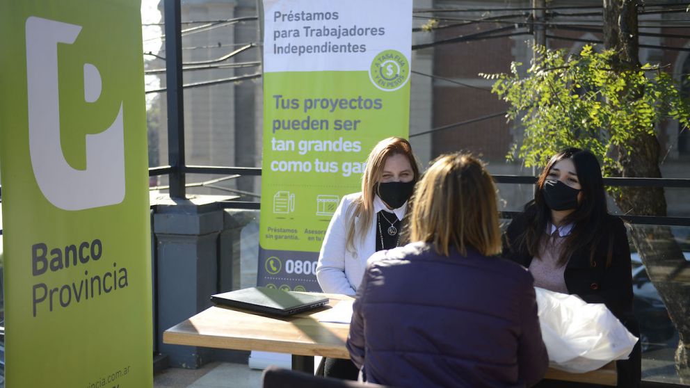 El Provincia Microcréditos comenzó una búsqueda laboral en LinkedIn