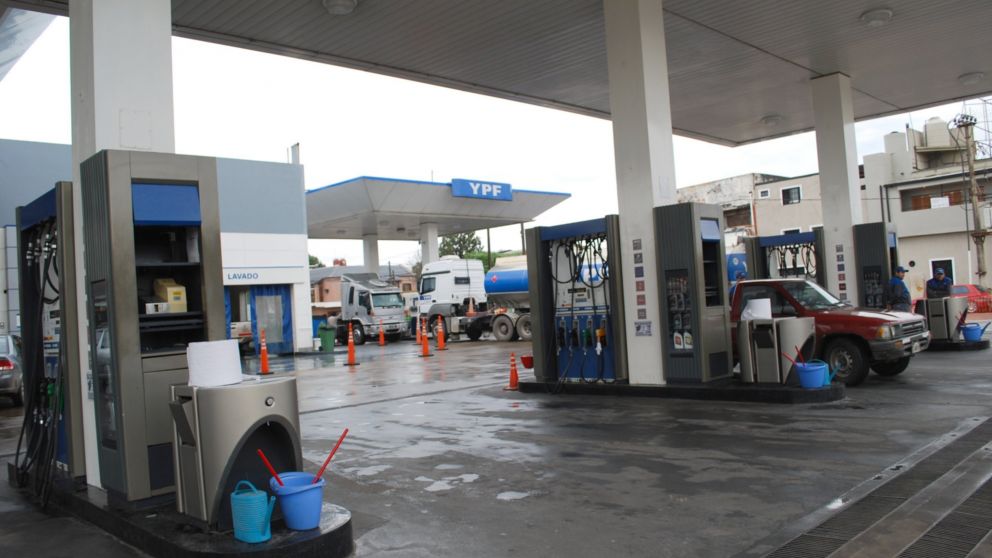 Dueños de estaciones de servicio cruzaron a Pablo Moyano por el faltante de Gasoil
