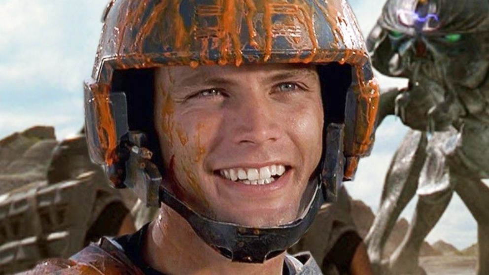 Starship Troopers, sátira antimilitarista