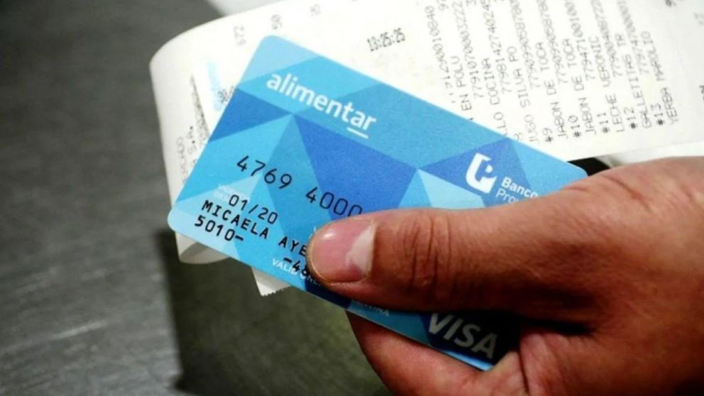 ¿Cuánto cobra la AUH en abril?