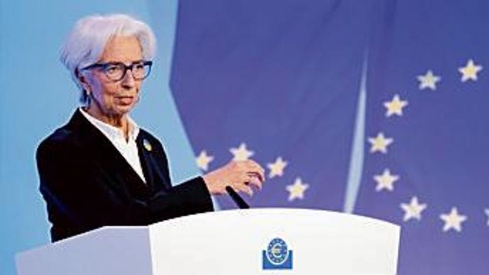Lagarde se�al� que los analistas�del BCE "prev�n una inflaci�n anual del 6,8% en 2022