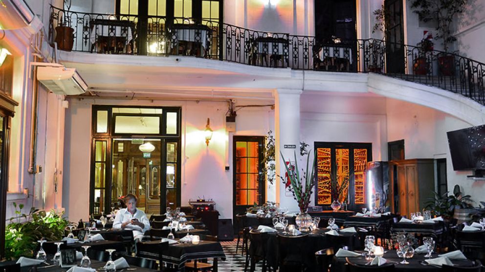 El Club del Progreso, ubicado en Sarmiento 1334