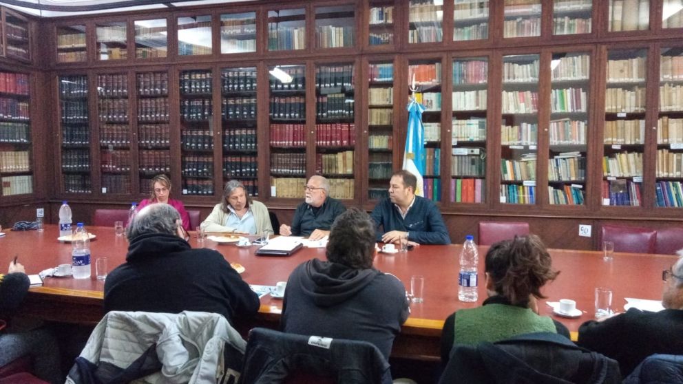 La CGT recibió a la Unidad Piquetera pero eludió una respuesta al pedio de paro