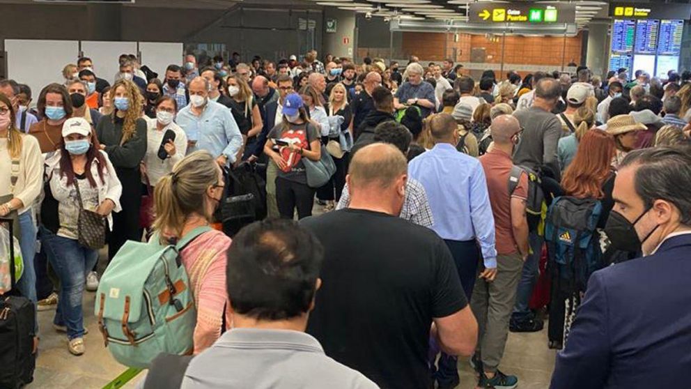 Las largas colas en Madrid son similares a los problemas en los aeropuertos de Reino Unido, �msterdam y otros lugares de Europa