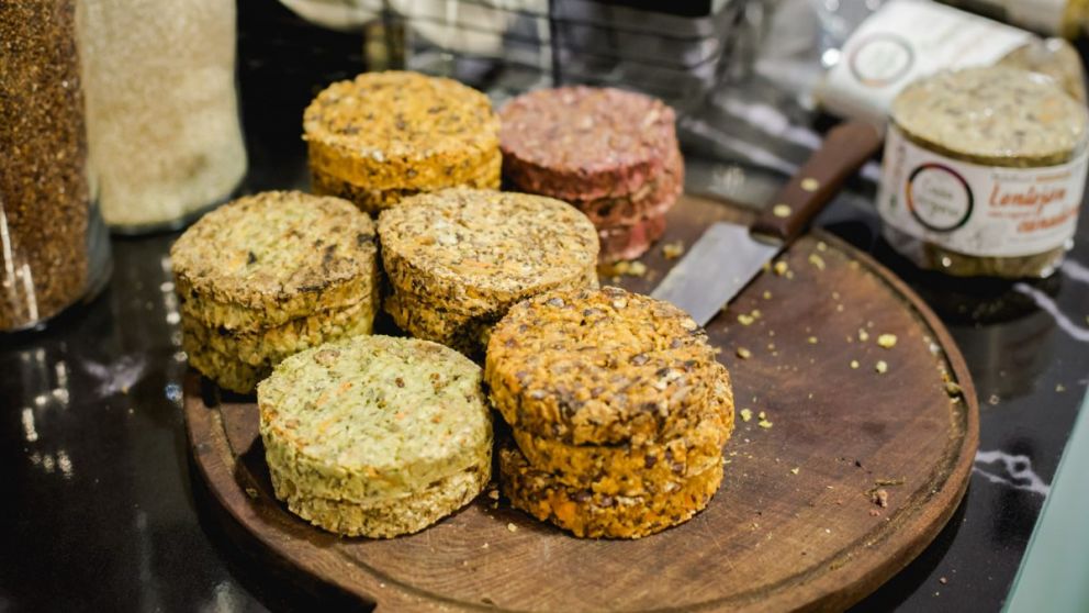 Empresa de alimentos a base de plantas cierra ronda de inversión y empieza a exportar