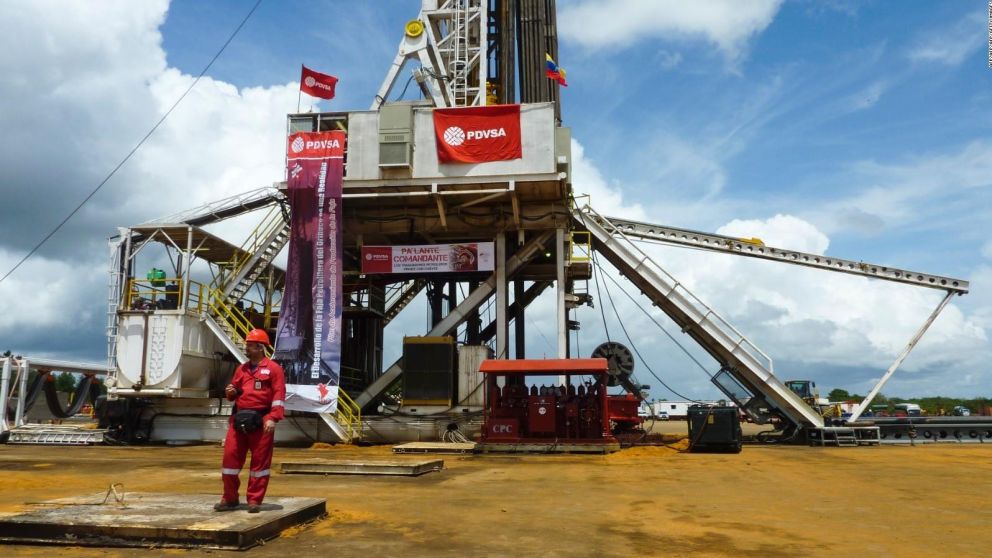 Las dos compañías energéticas europeas tienen empresas conjuntas con la petrolera estatal venezolana PDVSA