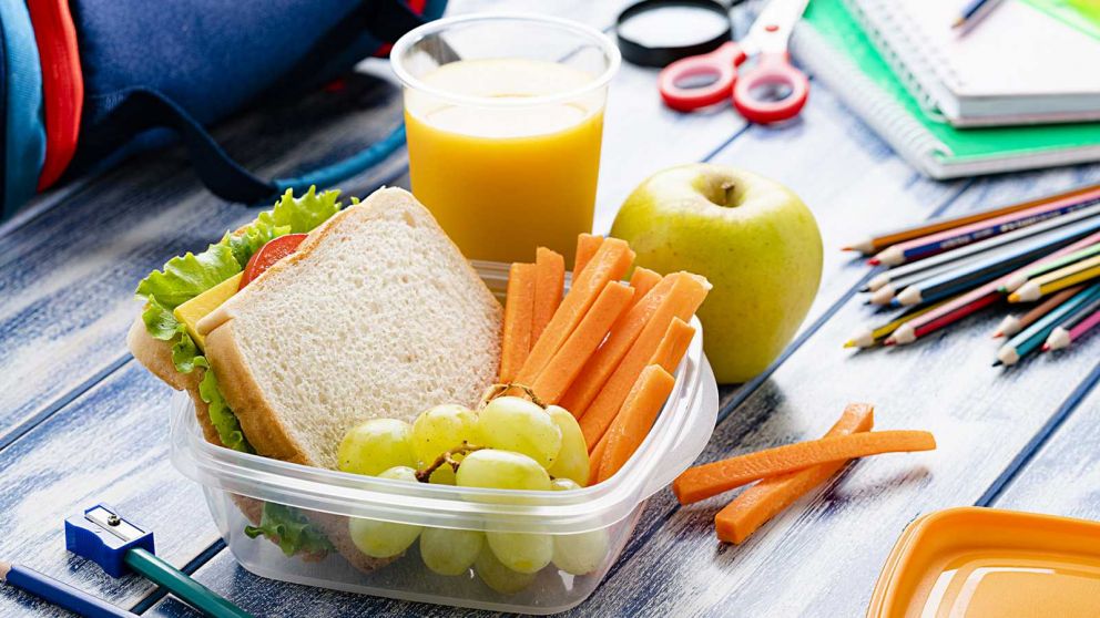 Est� dirigido a las todas las escuelas con servicio de Almuerzo y las de nivel inicial y primario que tengan Refrigerio.