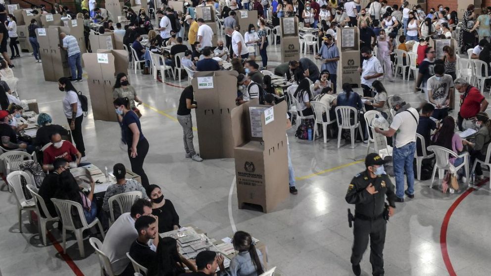 Unas 39.002.239 colombianos están habilitados para sufragar hoy en la primera vuelta de la elección presidencial