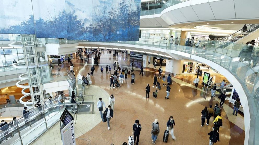 Los vuelos internacionales aterrizarán en el aeropuerto de New Chitose en Hokkaido y en el de Naha en Okinawa