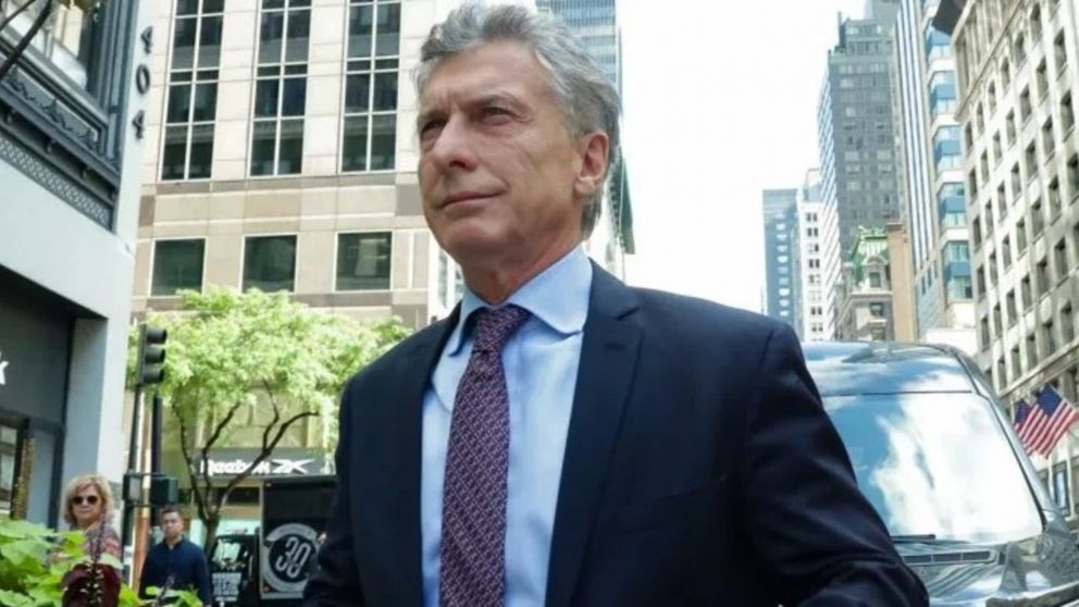 "Vamos a conocer de mi padre la verdad", dijo el expresidente