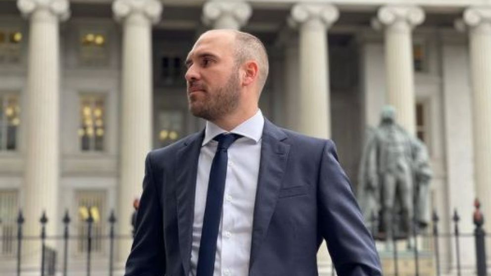 El ministro estuvo en una seguidilla de reuniones pero no habló