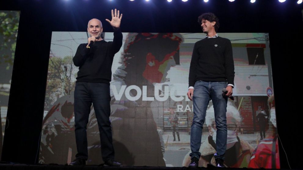 Rodríguez Larreta compartió un locro organizado por Evolución Radical, comandado por Martín Lousteau