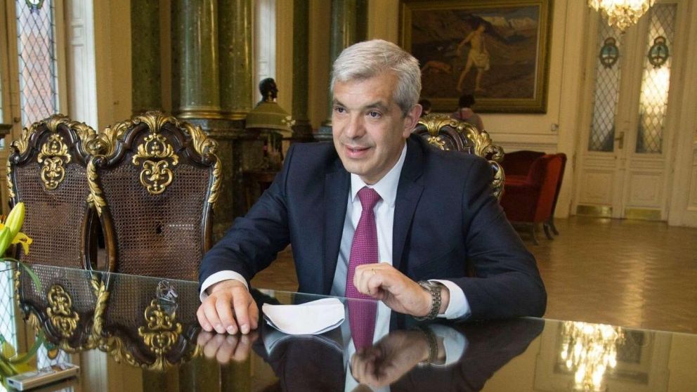 Julián Domínguez buscó llevar tranquilidad al campo