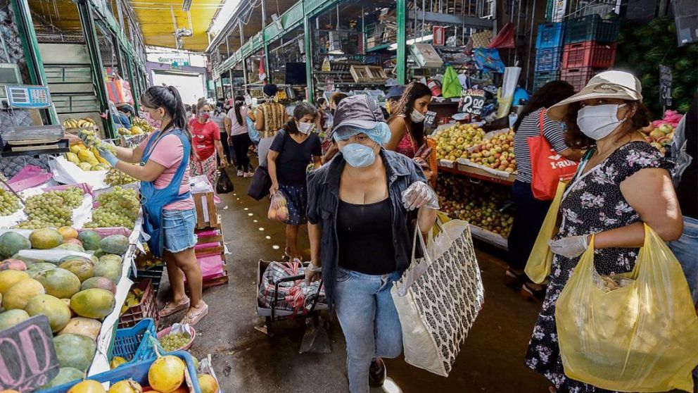Se espera que las alzas de los precios al consumidor promedien cerca del 15% este año,