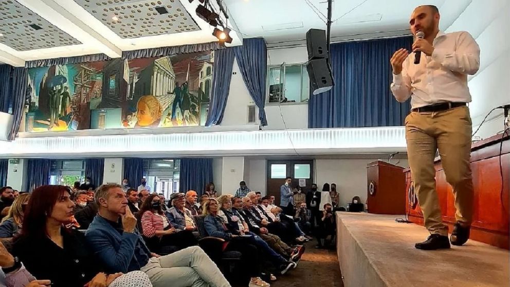 Gesto explícito de Moyano para preservar a Guzmán de la interna oficialista