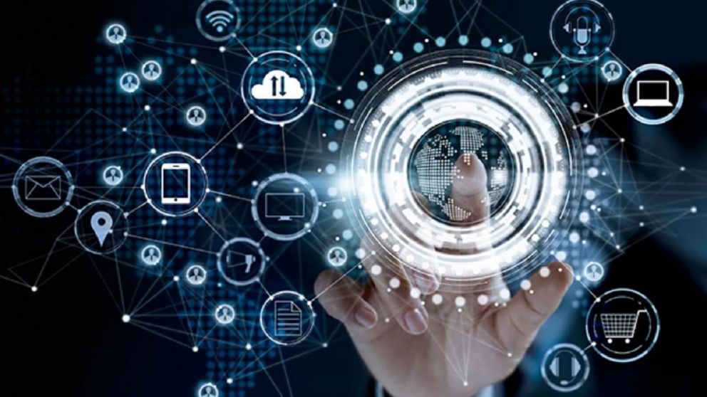 La preferencia por tecnología y sistemas es mayor entre los jóvenes pero faltante en el mercado laboral