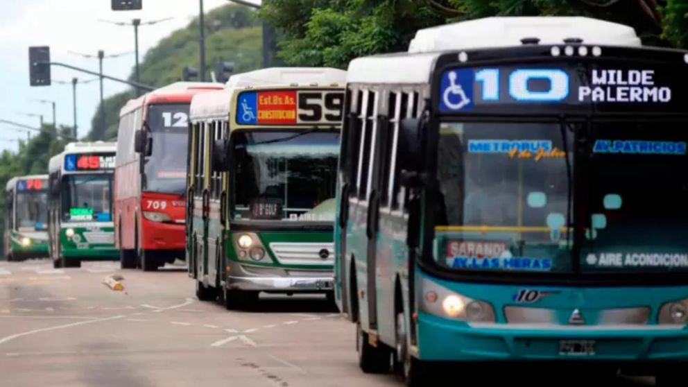 Sergio Uñac llamó a dejar de ser rehenes de "una visión centralista" sobre el transporte