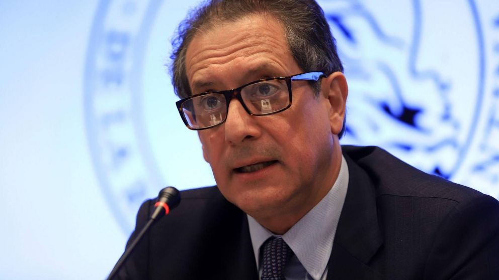 El presidente del BCRA espera que el propio acuerdo genere un cambio de expectativas que alivie la demanda de dólares