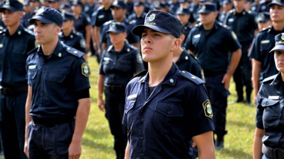 El sueldo neto de un oficial de policía ingresante será en diciembre $113.194