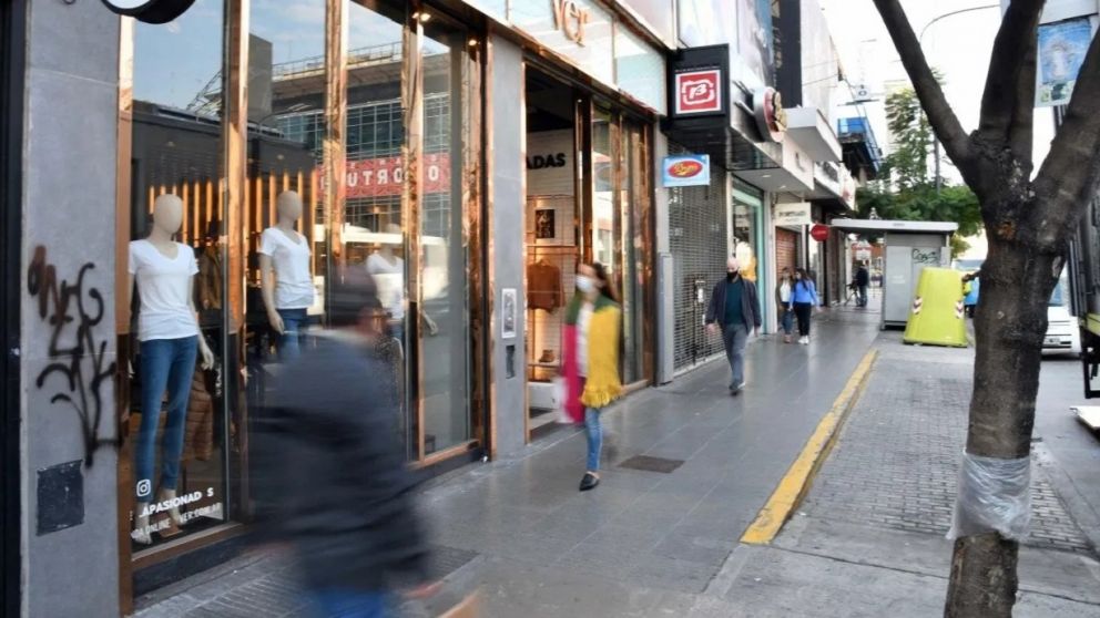 Censo digital 2022: todos los comercios que no podr�n abrir durante el feriado 