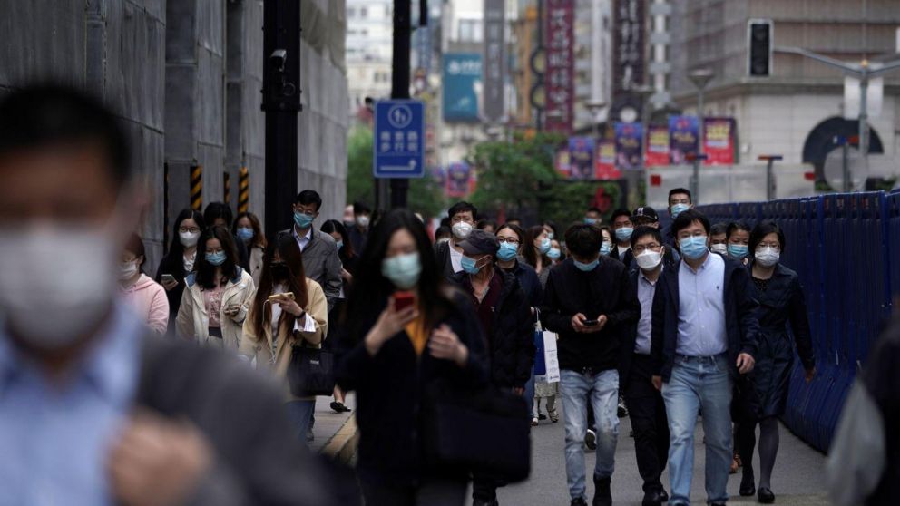 Las medidas anti-Covid ponen en peligro el objetivo de 5,5% de crecimiento fijado por Beijing.