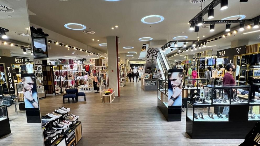 Inauguró la megatienda Live Shop que prometía parecerse a Bloomingdale’s