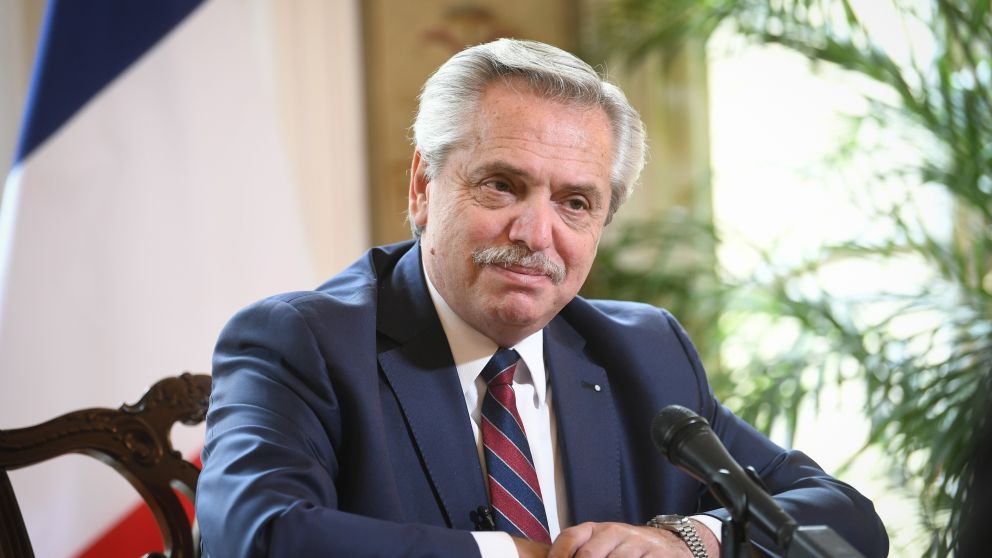 Alberto Fernández en París