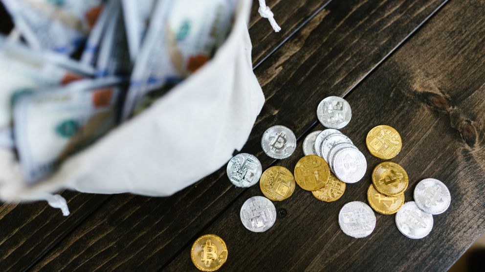 Mercado Cripto sin levantar cabeza con un dólar bitcoin en $213