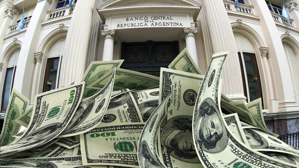El ritmo de devaluación y la posibilidad de espiralización le exige al BCRA encontrar un fino equilibrio en la política cambiaria