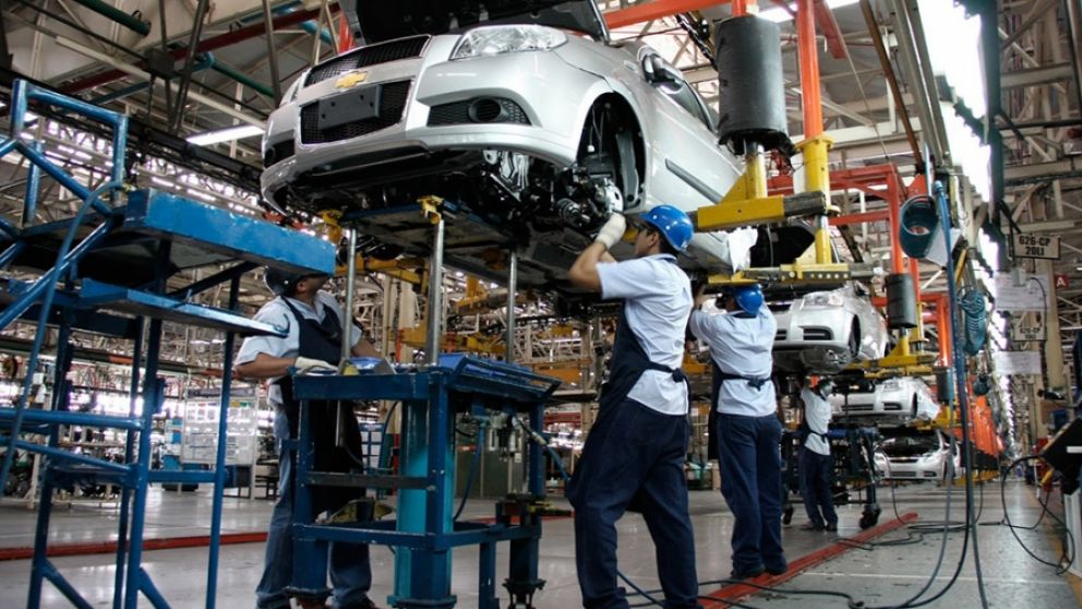Entre enero y abril se exportaron 81.376 vehículos