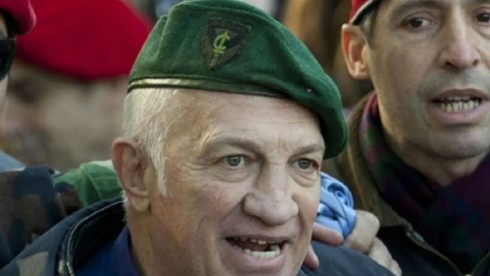 Servicio Militar Obligatorio: Aldo Rico cruzó a Amalia Granata y se opuso al Servicio Militar Obligatorio
